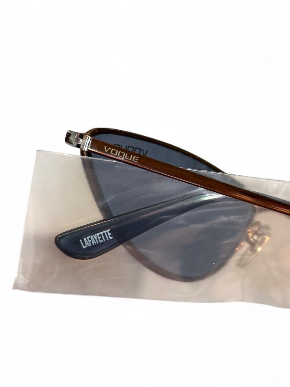Gigi Hadid x Vogue Eyewear Lafayette Cat Eye Sunglasses Bronze Blue w/ Case NEW - Picture 3 of 4
